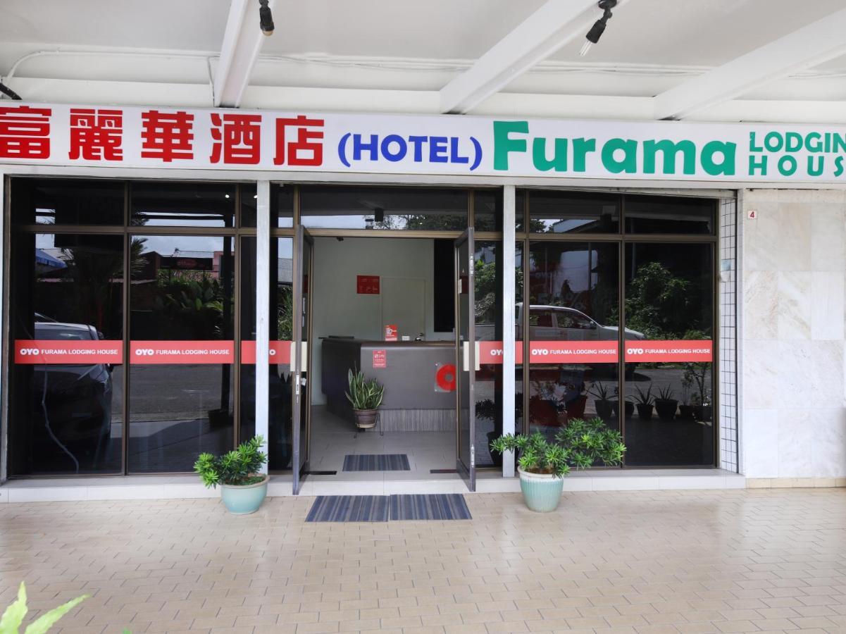 Oyo 44034 Furama Lodging House Kuching Esterno foto